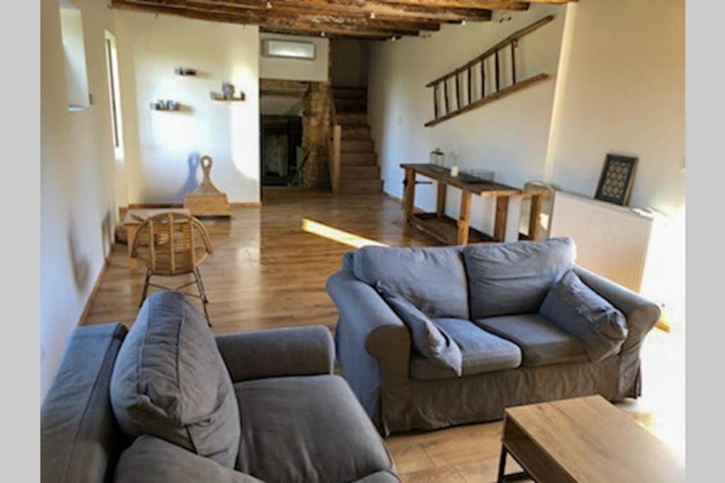 Chez Renou Et Prosperou Maison Typique Du Sarladait Saint-Genies Zewnętrze zdjęcie