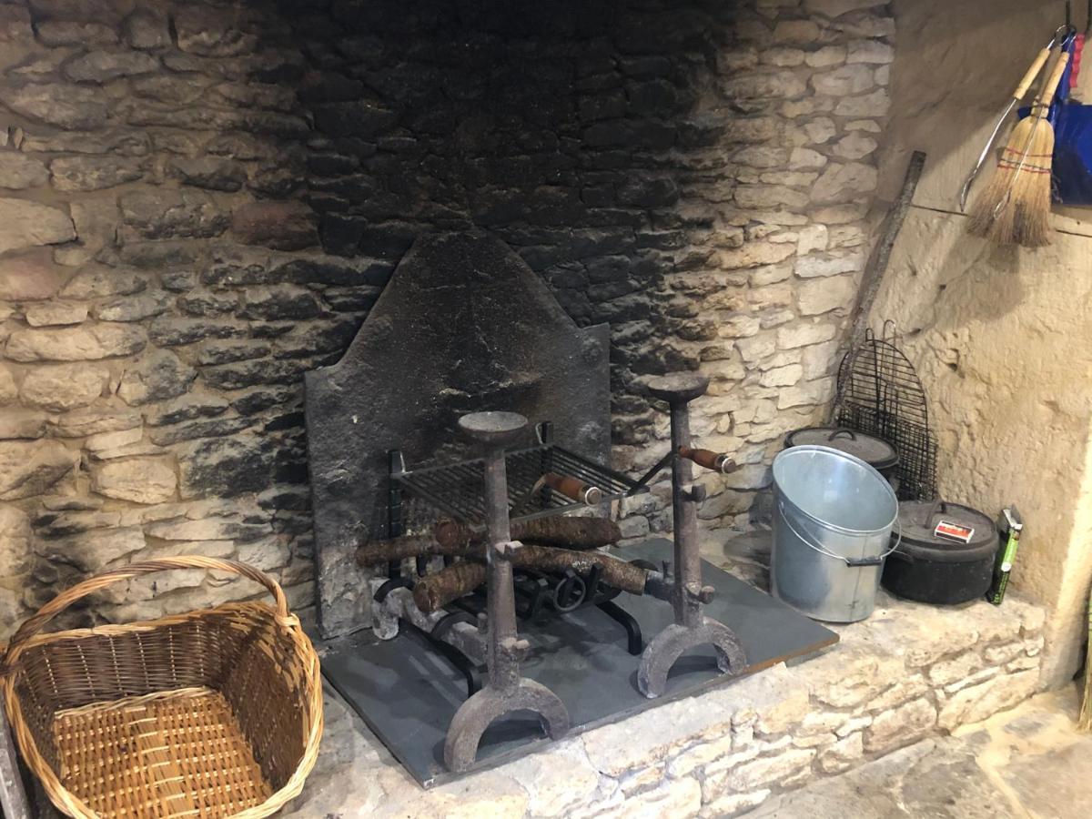 Chez Renou Et Prosperou Maison Typique Du Sarladait Saint-Genies Zewnętrze zdjęcie