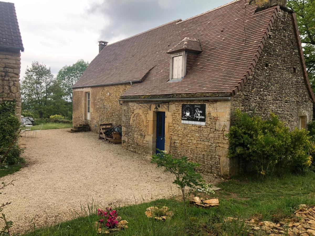 Chez Renou Et Prosperou Maison Typique Du Sarladait Saint-Genies Zewnętrze zdjęcie