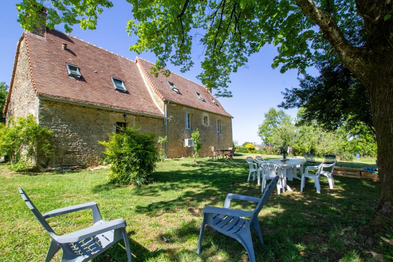 Chez Renou Et Prosperou Maison Typique Du Sarladait Saint-Genies Zewnętrze zdjęcie